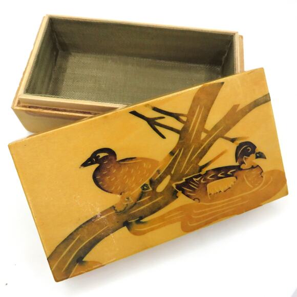 Vintage Chinese Lacquered Wood Box\ Ducks Trinket Jewelry Storage Rustic Japandi - Picture 1 of 14